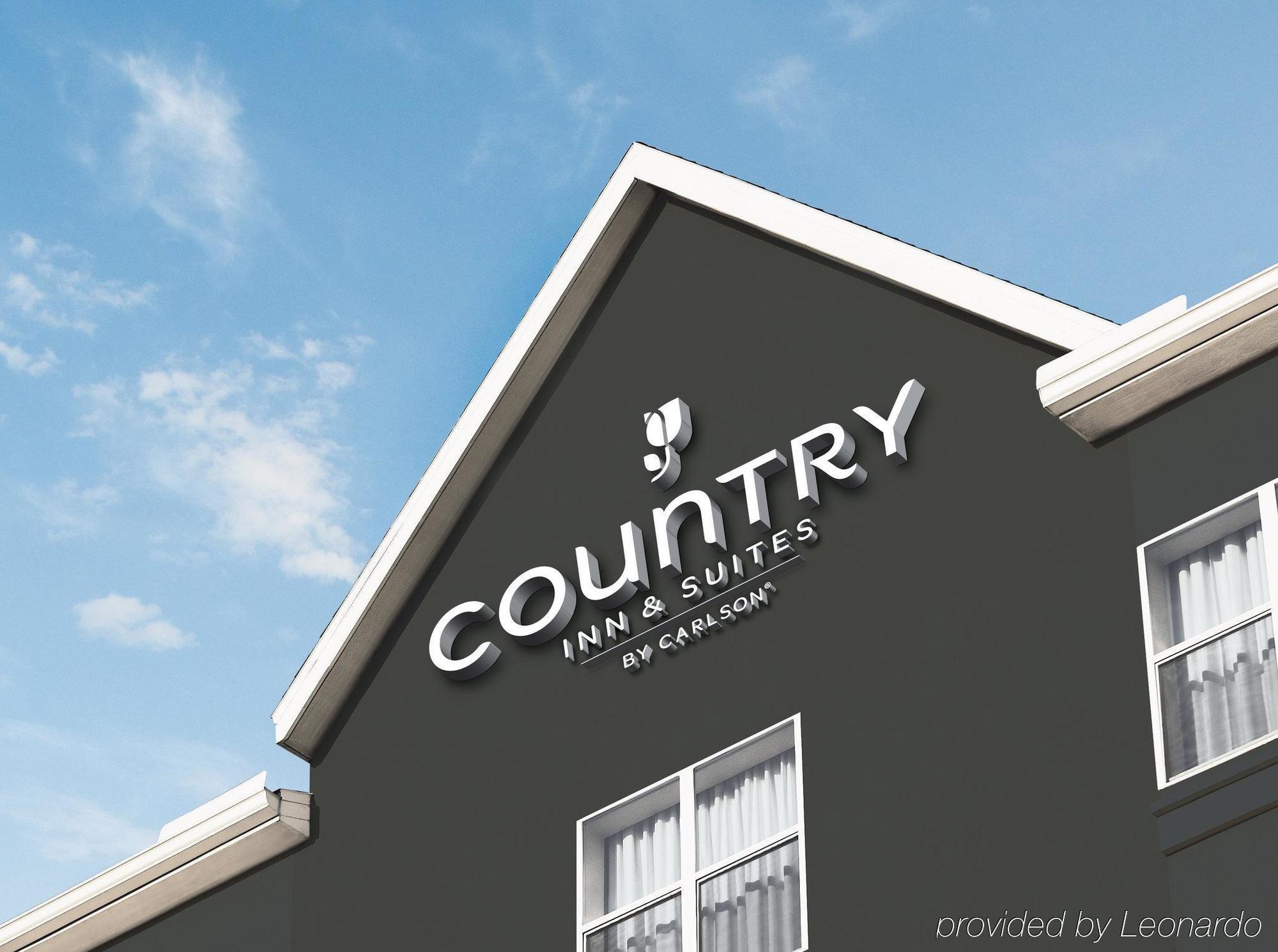 Country Inn & Suites By Radisson, Chippewa Falls, Wi Bagian luar foto