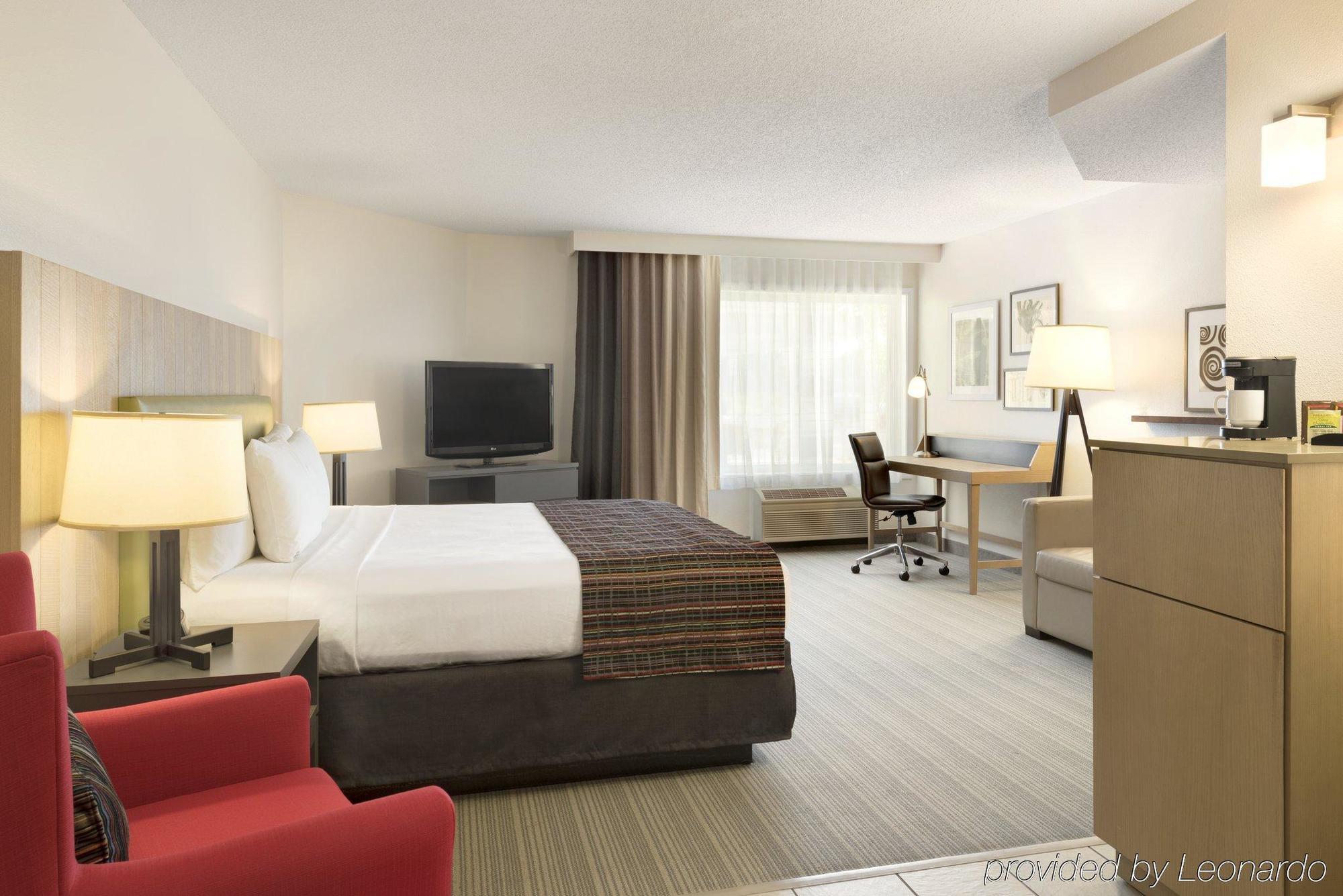 Country Inn & Suites By Radisson, Chippewa Falls, Wi Bagian luar foto