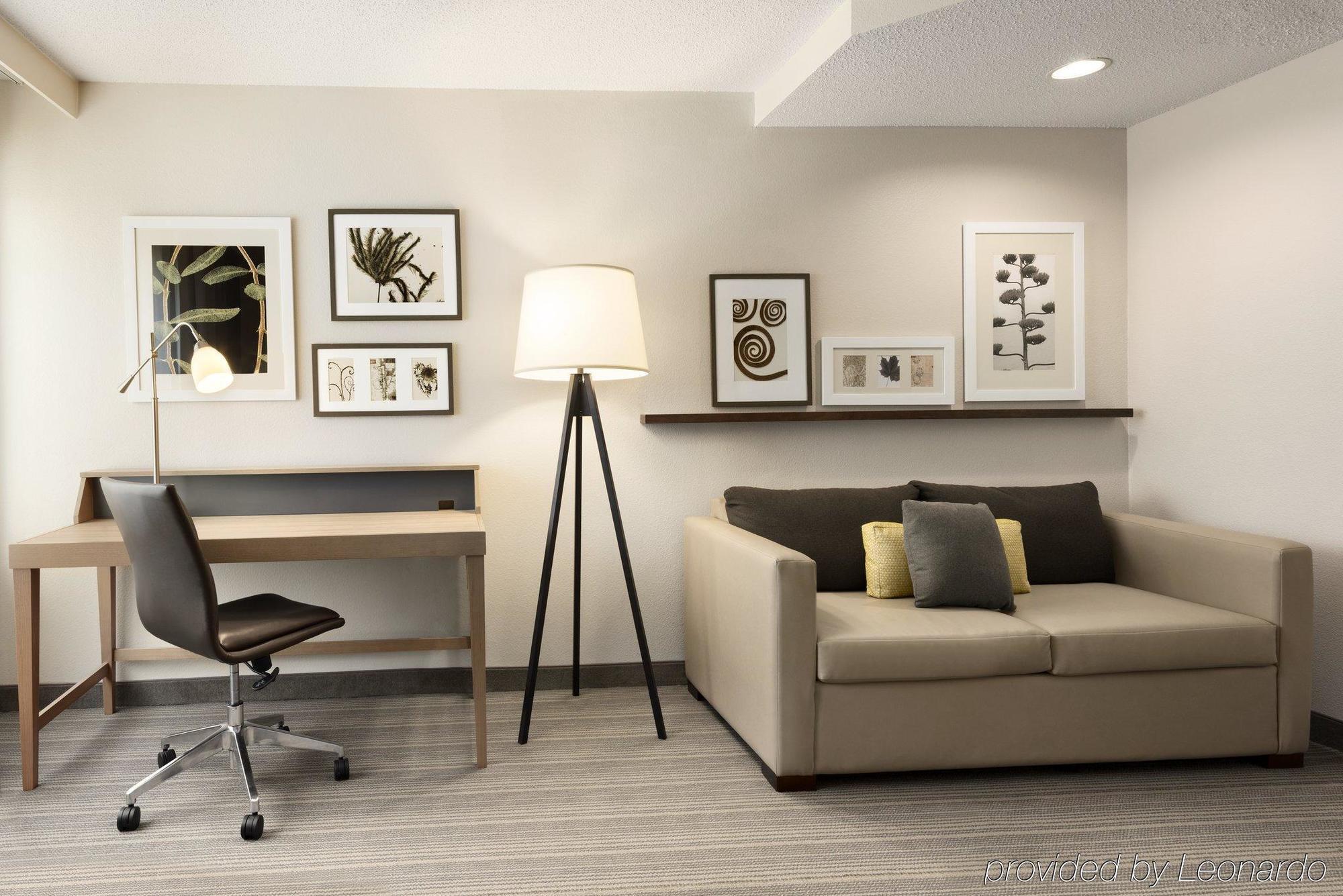 Country Inn & Suites By Radisson, Chippewa Falls, Wi Bagian luar foto